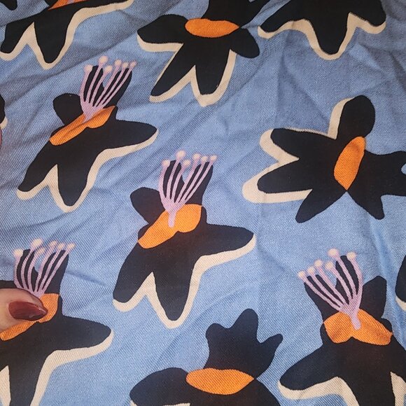 Fun and funky - Picture 2 of 3